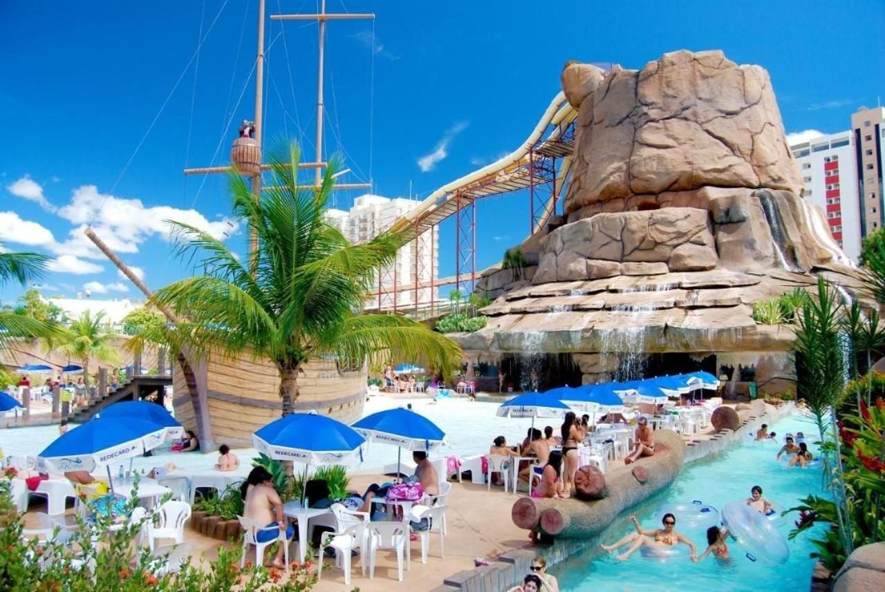 Piazza Diroma Com Acesso Ao Acqua Park Em Калдас Новас Екстериор снимка